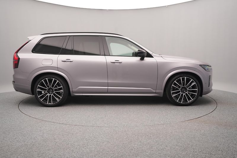 Volvo XC90 (2026) B5 AWD AUT DARK ULTRA 7 míst - fotka 14 z 25