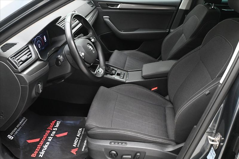 Škoda Superb 1,4 TSI iV 160 kW DSG Style Zá - fotka 13 z 33