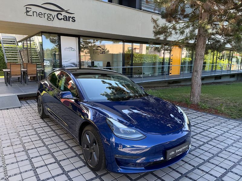Tesla Model 3 Long Range REZERVACE - fotka 41 z 41