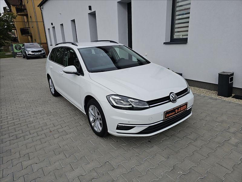 Volkswagen Golf VII 1,4 TSi Highline NAVI - fotka 1 z 52