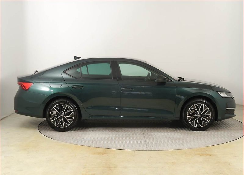 Škoda Octavia (2025) Selection 1.5 TSI - fotka 6 z 21