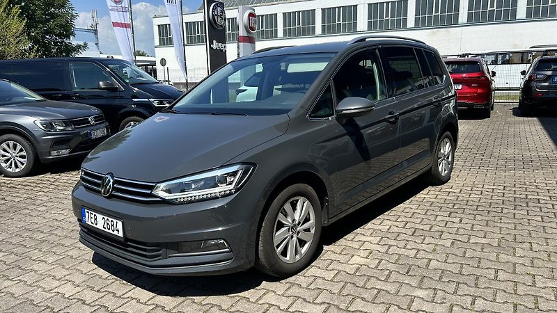 Volkswagen Touran 2.0TDI DSG  - fotka 3 z 15