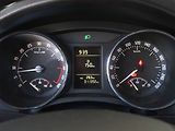 Škoda Superb (2011) 2.0 TDI - náhled 11