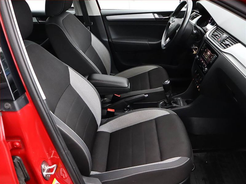 Škoda Rapid (2019) Ambition 1.0 TSI, Serv.kniha - fotka 7 z 15