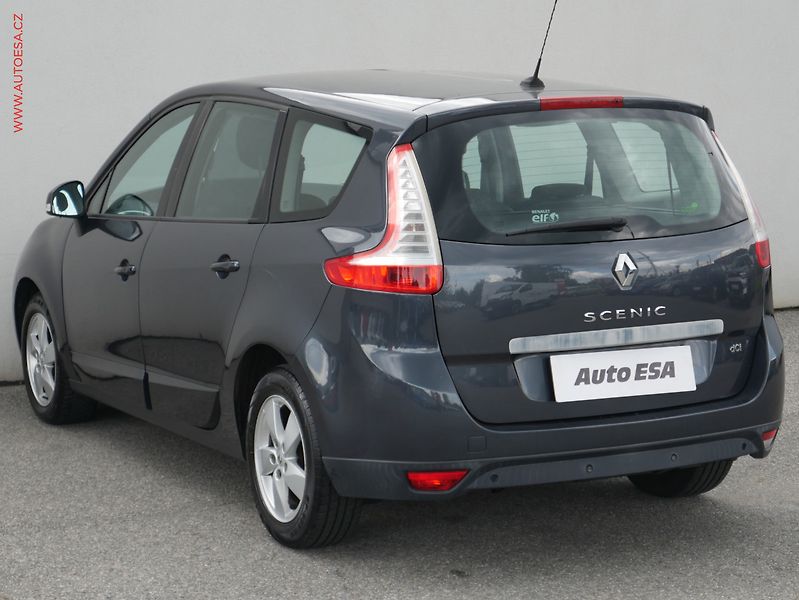 Renault Scénic (2010) 1.5 dCi 7míst, Navi, tempo - fotka 4 z 20