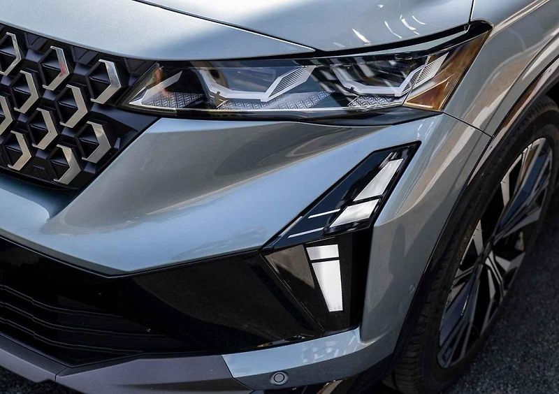 Renault Espace jezdí teď skutečně tiše a pohodlně.