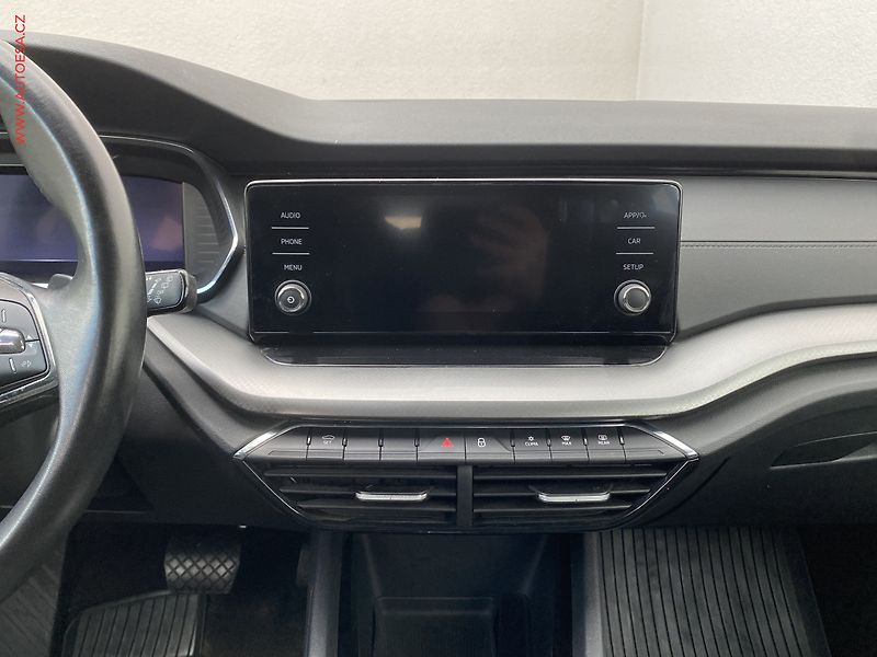 Škoda Octavia (2022) 2.0 TDi 4x4, ČR, Ambition - fotka 12 z 19