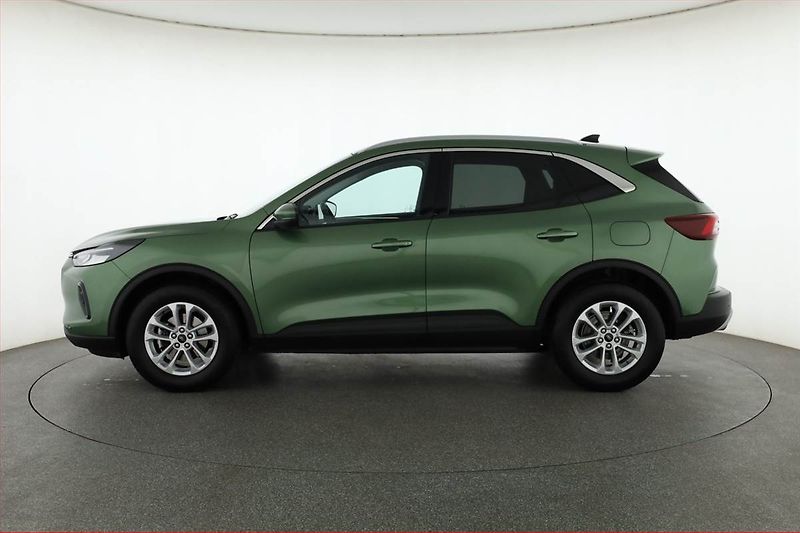 Ford Kuga (2025) 1.5 EcoBoost - fotka 3 z 16