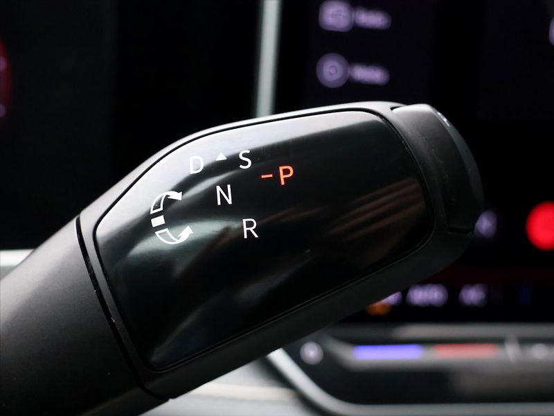 Volkswagen Passat 2,0 TDI 110kW DSG Elegance - fotka 20 z 39