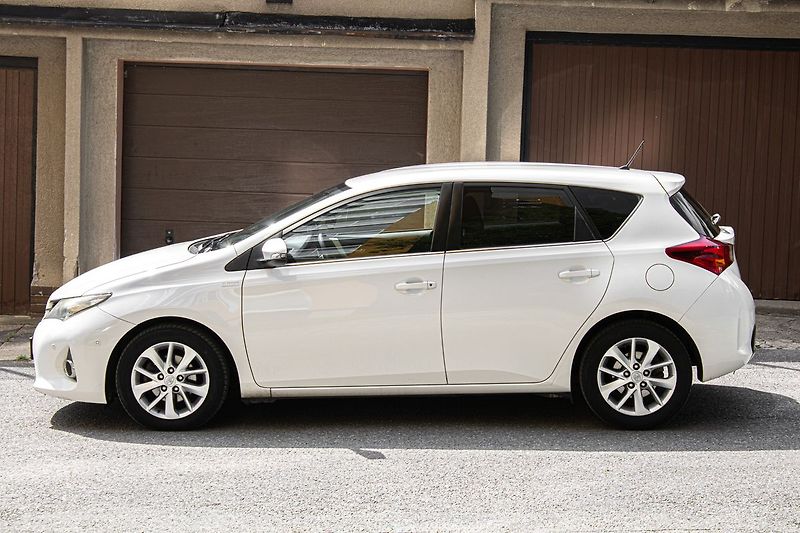 Toyota Auris - fotka 7 z 29