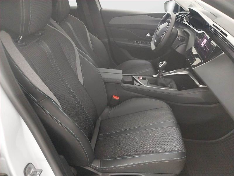 Peugeot 308 (2023) 1.2 PureTech, ČR,1.maj - fotka 9 z 20