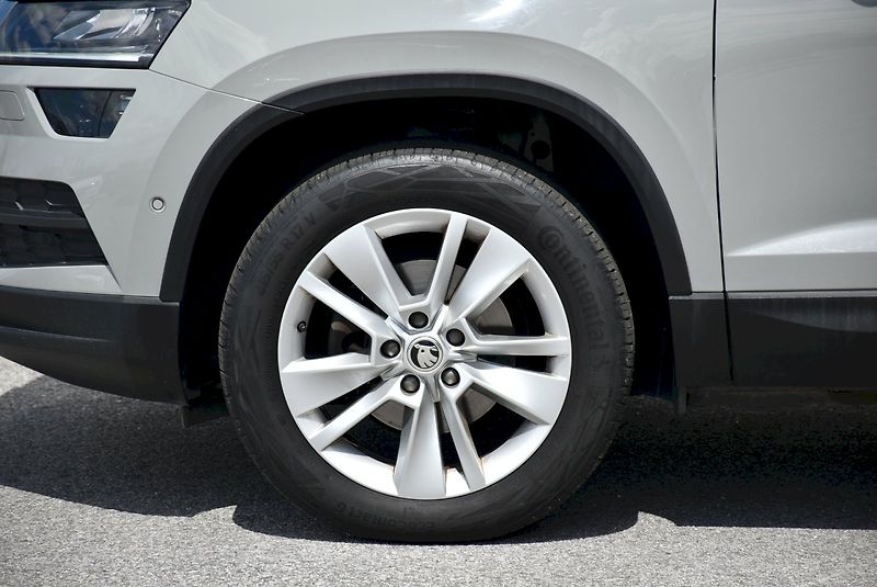 Škoda Karoq (2021) Style PLUS 2.0 TDI 85kW DSG - fotka 35 z 35