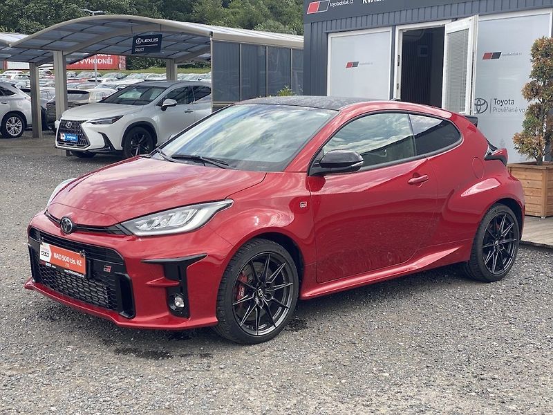 Toyota GR Yaris 1.6iT, Sport, manual, 4x4, DPH - fotka 3 z 29