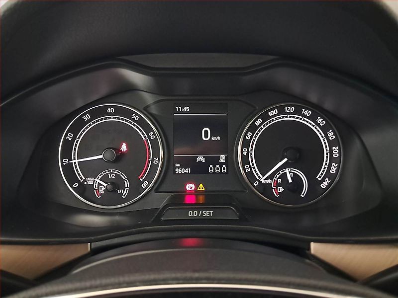 Škoda Scala (2021) 1.0 TSI, ČR,1.maj, Tempomat - fotka 11 z 23