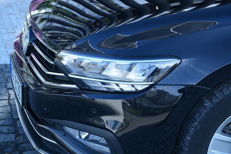 Volkswagen Passat Variant (2020) 2,0Tdi DSG 140kW Elegance ČR  - fotka 13 z 36