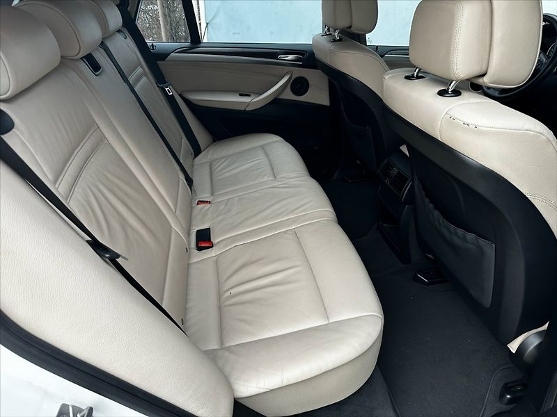 BMW X5 3,0 D 180kW xDrive - fotka 12 z 36