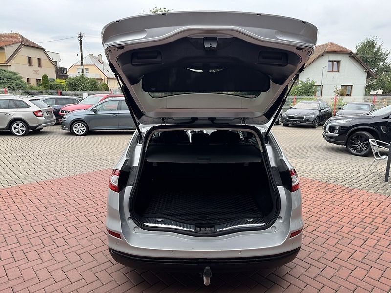 Ford Mondeo (2018) 2.0TDCi Automat Navi Tažné Zař - fotka 20 z 47