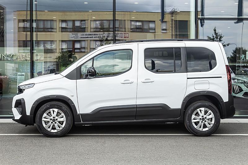 Peugeot Rifter (2026) 1,2   ALLURE PureTech 110 S&S - fotka 4 z 7