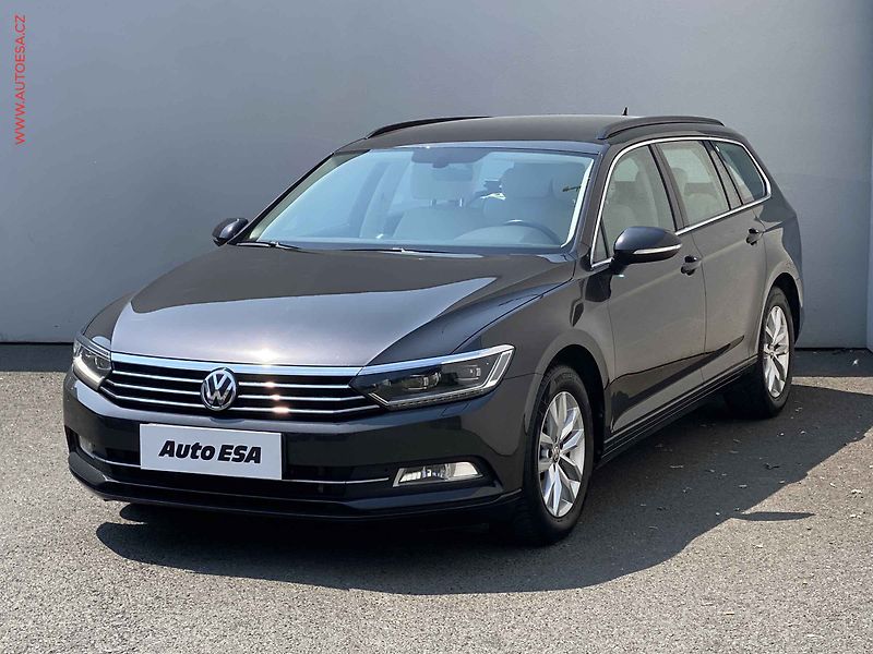Volkswagen Passat (2019) 1.6 TDi, Comfortline, DSG - fotka 3 z 19
