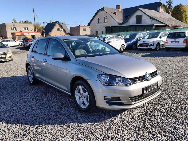 Volkswagen Golf (2016) - fotka 11 z 36