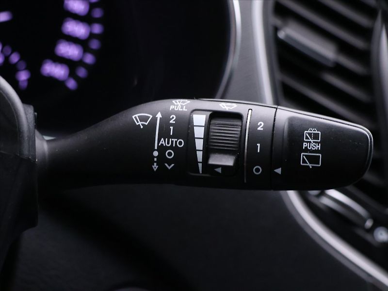 Hyundai Santa Fe 2,2 CRDI 147 kW Aut. 4x4 CZ - fotka 18 z 33