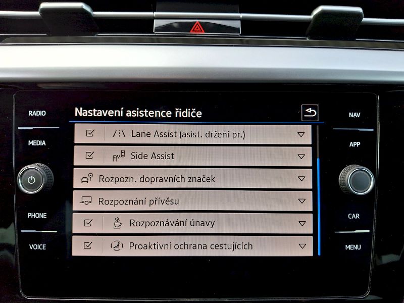 Volkswagen Arteon Shooting Brake (2021) R-LINE DSG 2,0TDi 110kW - fotka 26 z 35