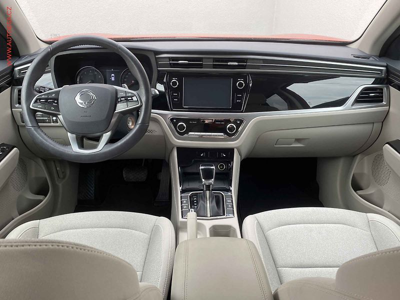SsangYong Korando (2021) 1.5T-GDi, 1.maj,ČR, servis - fotka 8 z 17