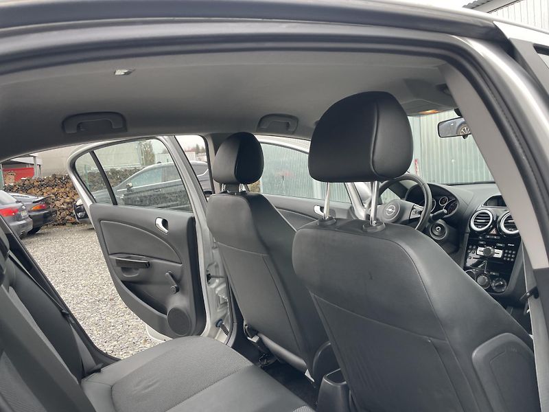 Opel Corsa 1.2i 80PS 141000KM KLIMA STK!! - fotka 134 z 169