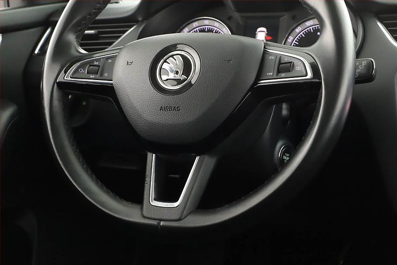 Škoda Octavia (2018) Style 1.6 TDI, ČR,1.maj - fotka 8 z 14