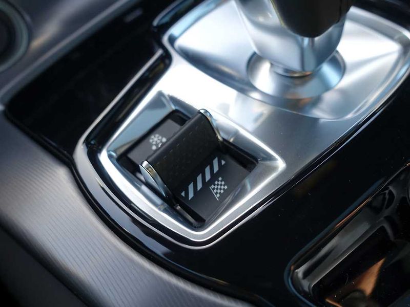 Jaguar F-Type 5,0 V8 P575 ZP EDITION 4x4 - fotka 28 z 37