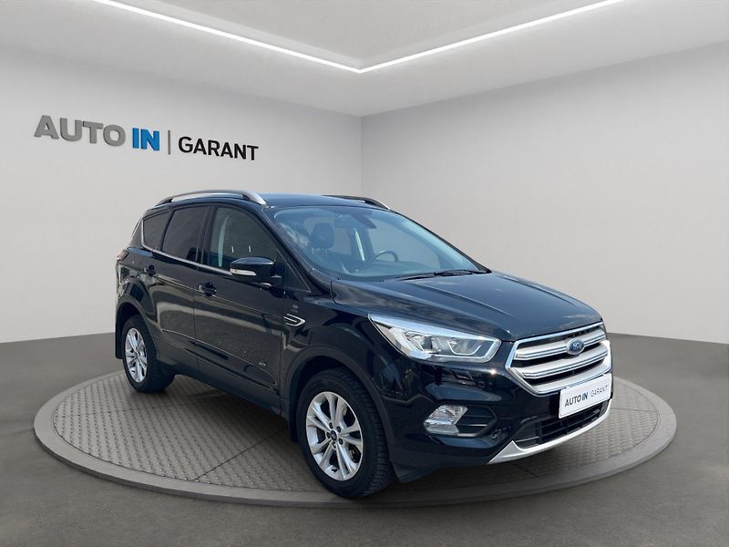 Ford Kuga (2017) 2.0 110kW, 4x4, Tažné, Serv.kn - fotka 3 z 22
