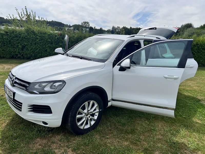 Volkswagen Touareg 3.0TDI 180KW,TZ,KůŽE,ROZVODY!! - fotka 25 z 52