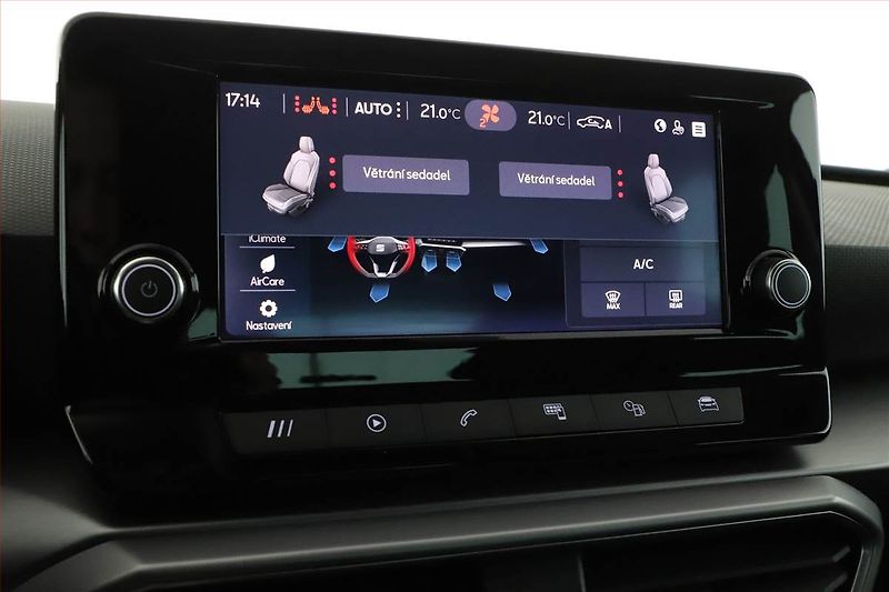 Seat Leon (2021) 1.5 TSI, Kůže, Tempomat - fotka 16 z 21