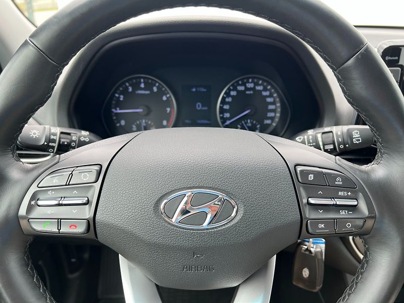 Hyundai i30 (2020) Com.1.0T-GDi Comfort ČR+1.maj. - fotka 28 z 36