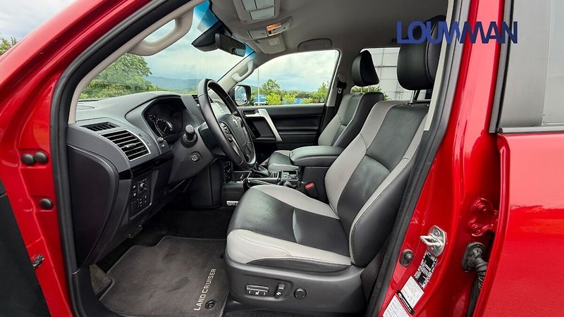 Toyota Land Cruiser AT EXECUTIVE - fotka 13 z 24