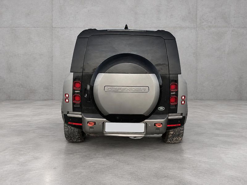 Land Rover Defender 110 D300 3,0 HSE X-Dynamic DPH - fotka 4 z 33