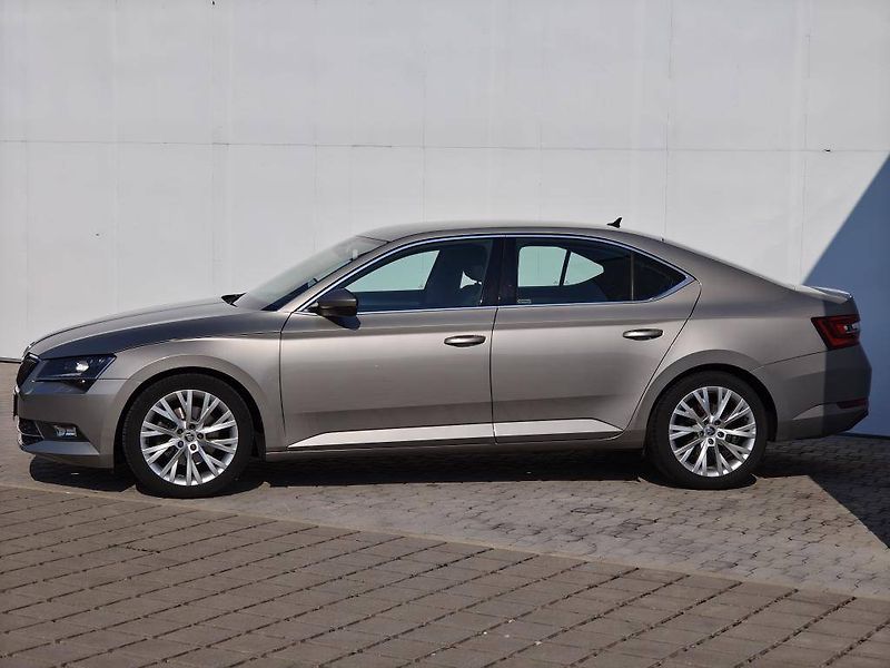Škoda Superb Ambition Green tec 6DSG 2,0TDI - fotka 3 z 22