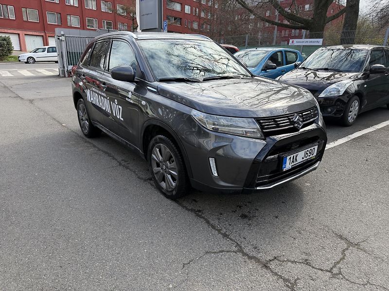 Suzuki Vitara 1,4 Premium Hybrid - fotka 2 z 13
