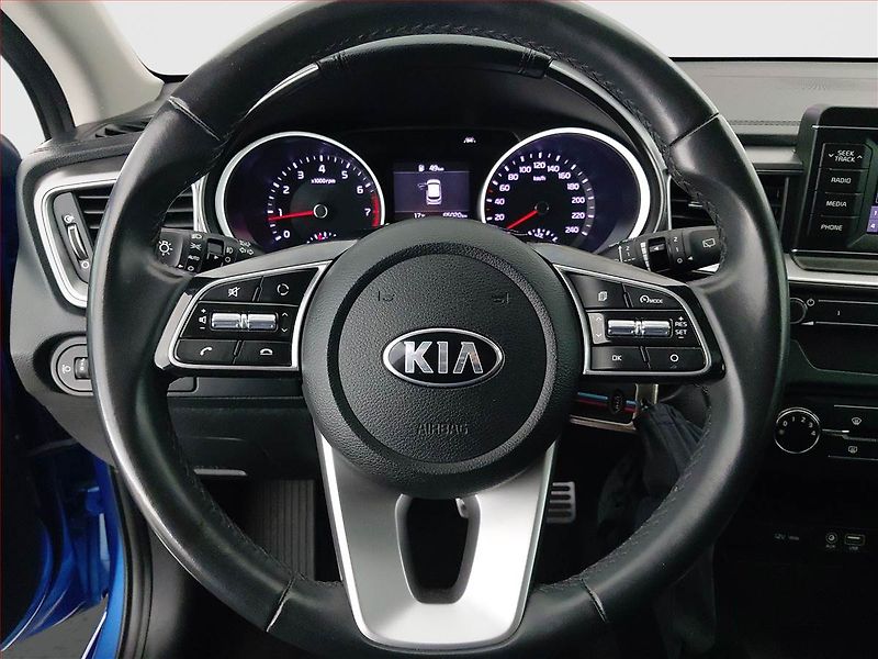 Kia Ceed (2019) Cool 1.4 CVVT, ČR,1.maj - fotka 16 z 17