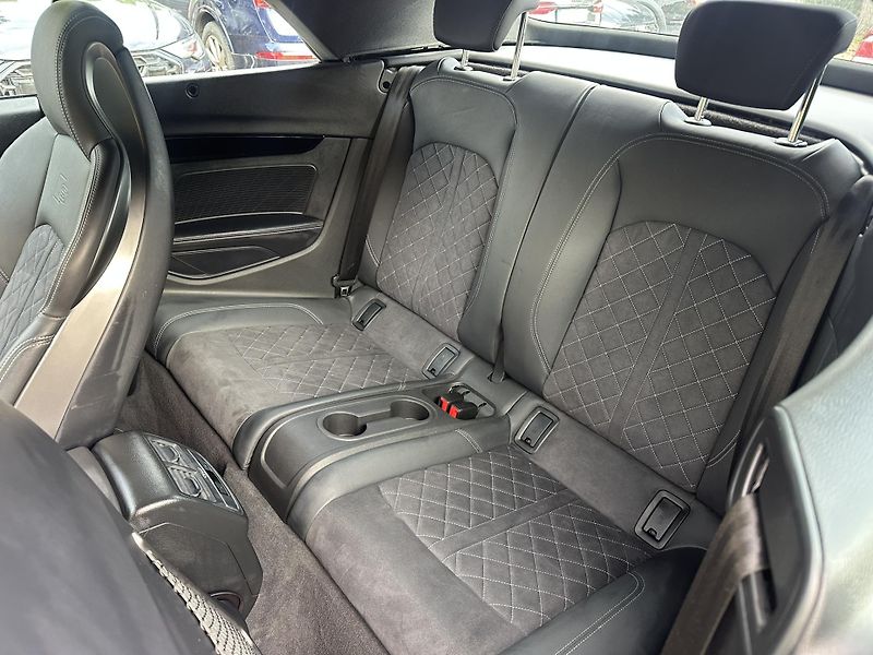 Audi S5 3,0TFSi, LASER, HEAD-UP,MASAGE - fotka 27 z 37