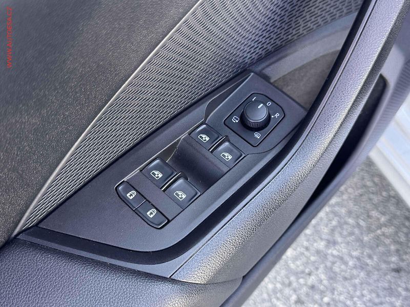 Škoda Octavia (2021) 2.0 TDi, ČR, Style, DSG - fotka 9 z 16
