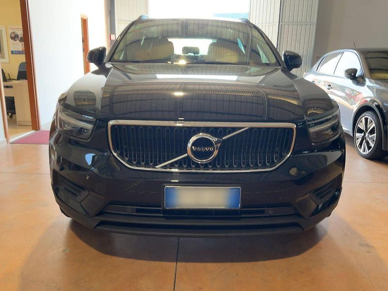 Volvo XC40 (2021) 1.5 T2 Momentum   2WD automat - fotka 12 z 18