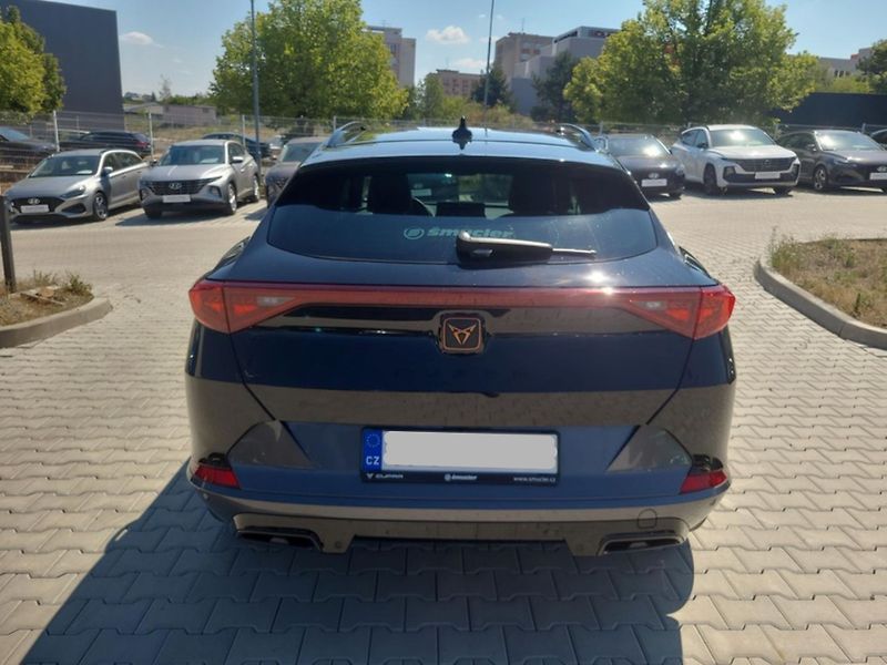 Cupra Formentor 1,5 TSi/110kW - DSG,Navi,LED,. - fotka 5 z 11
