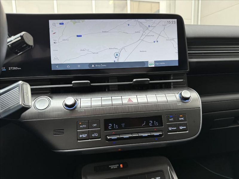 Hyundai Kona Power 65kWh  Style Premium TT - fotka 18 z 30