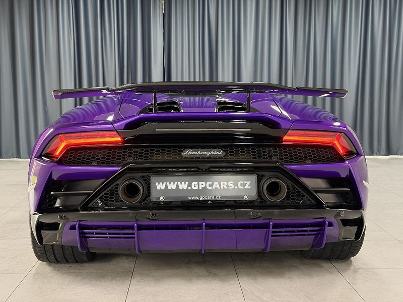Lamborghini Huracán (2024) EVO SPYDER LIFT VIOLA PASIFAE - fotka 5 z 35