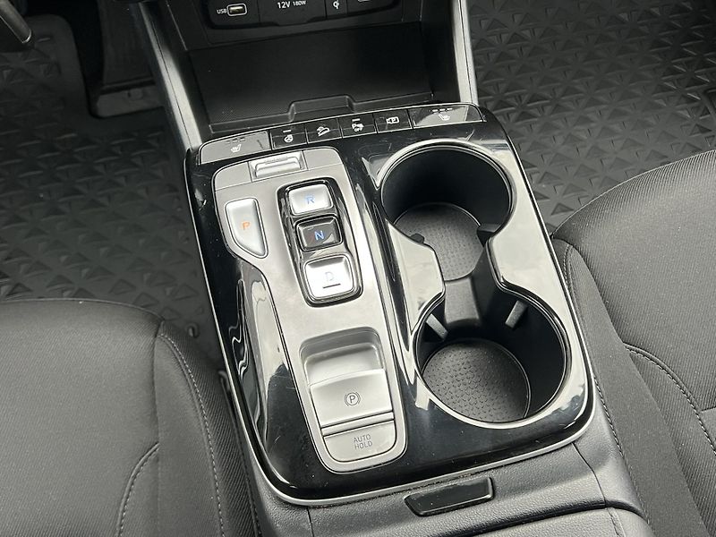 Hyundai Tucson (2022) 1.6T-GDi 132kW AT ČR NOVÉ - fotka 15 z 23