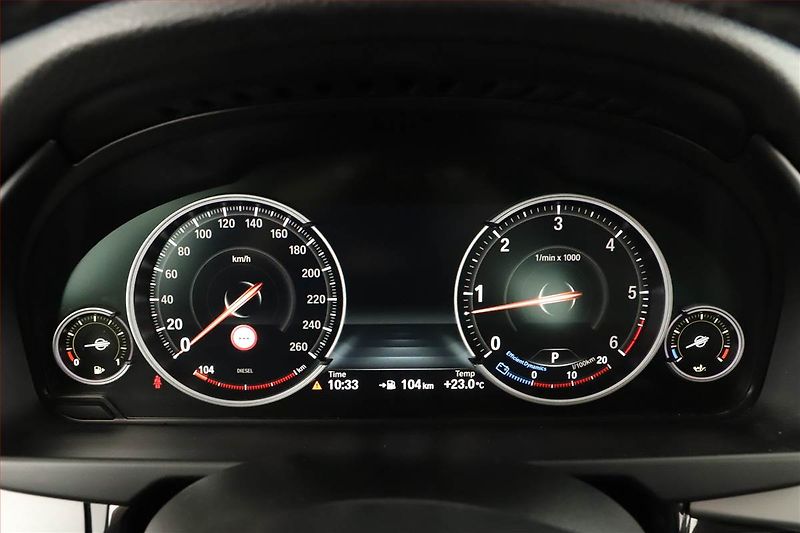 BMW X5 (2016) xDrive30d - fotka 8 z 20