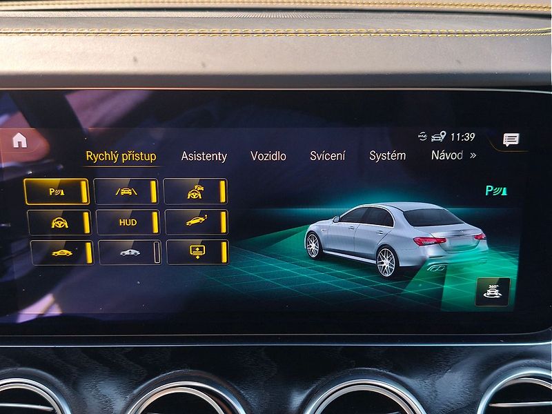 Mercedes-Benz Třídy E 4MATIC PERFORMENS - fotka 20 z 24