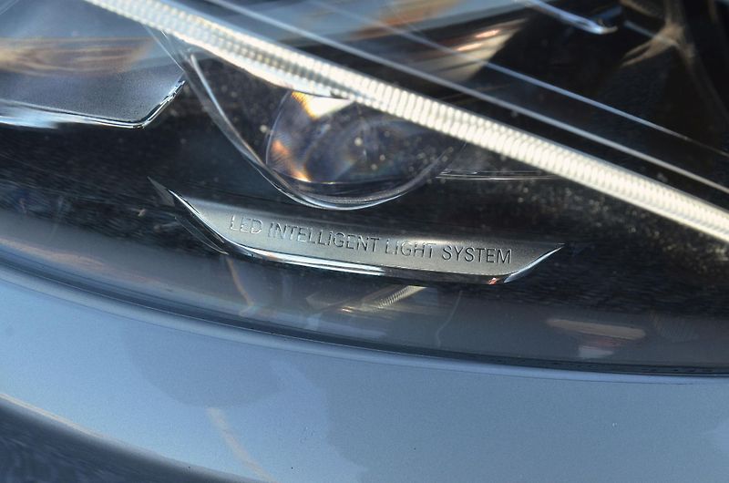Mercedes-Benz Třídy C (2016) C 250d 4Matic AMG ČR Burmester - fotka 12 z 41