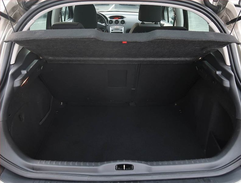 Peugeot 308 (2012) 1.6 VTi, ČR,1.maj, Serv.kniha - fotka 13 z 17